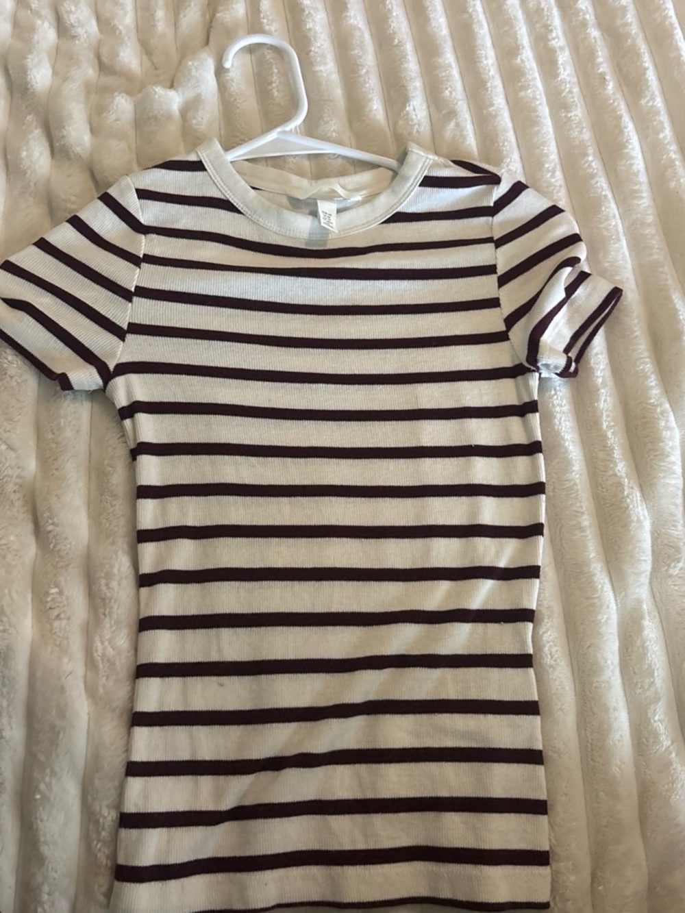 H&M Cream and Burgundy Striped Short Sleeve Tee